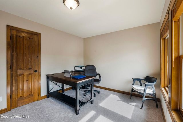 1268 E Woodstone Ct, Hayden, ID 83835