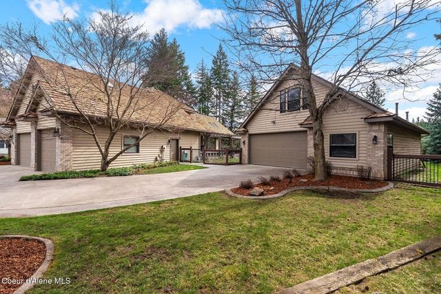 1268 E Woodstone Ct, Hayden, ID 83835