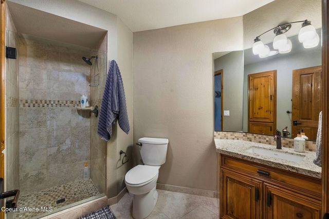 1268 E Woodstone Ct, Hayden, ID 83835