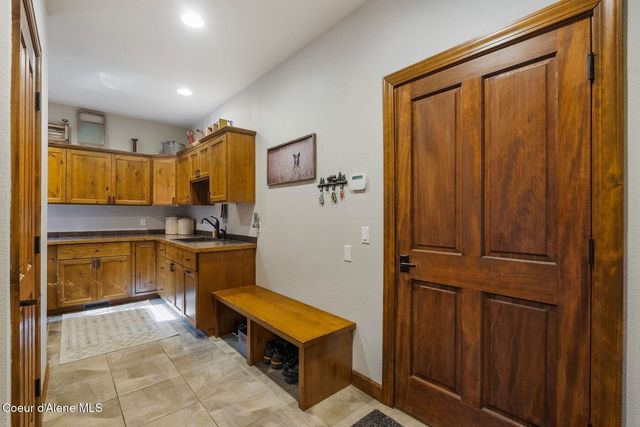 1268 E Woodstone Ct, Hayden, ID 83835