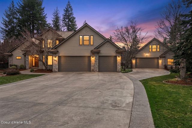 1268 E Woodstone Ct, Hayden, ID 83835