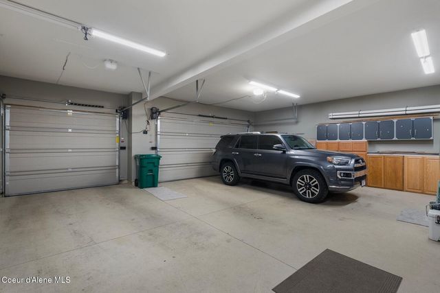 1268 E Woodstone Ct, Hayden, ID 83835