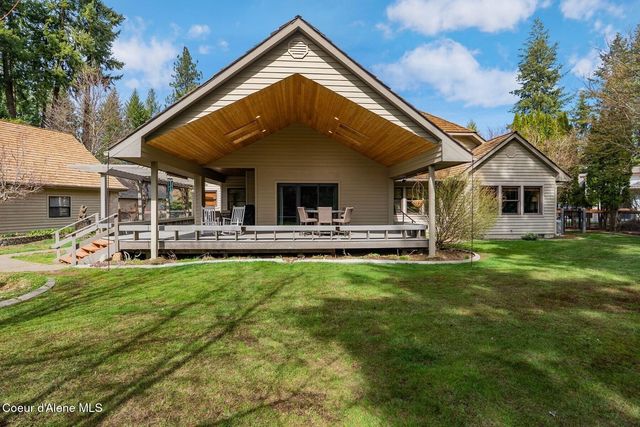 1268 E Woodstone Ct, Hayden, ID 83835