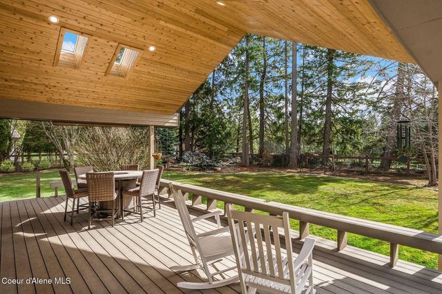 1268 E Woodstone Ct, Hayden, ID 83835