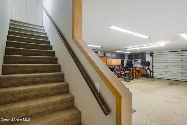 1268 E Woodstone Ct, Hayden, ID 83835