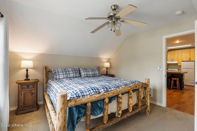 1268 E Woodstone Ct, Hayden, ID 83835