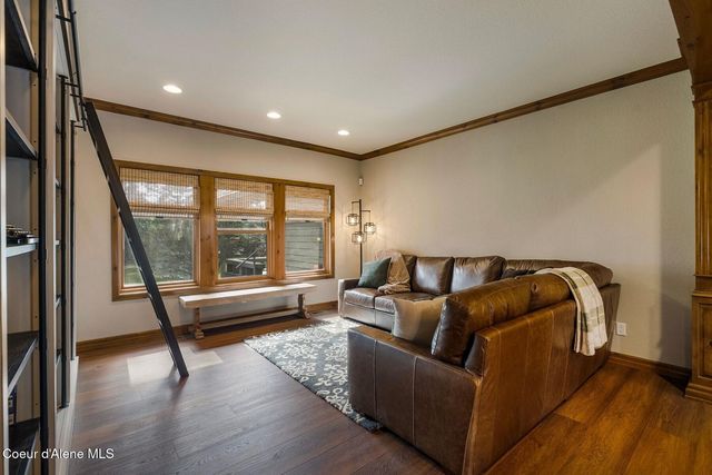 1268 E Woodstone Ct, Hayden, ID 83835