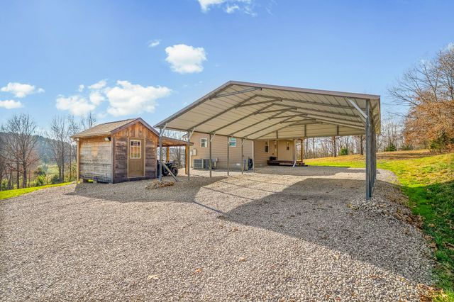 959 Herman Adams Rd, Cumberland City, TN 37050