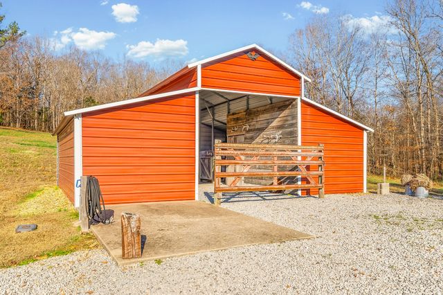 959 Herman Adams Rd, Cumberland City, TN 37050