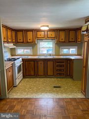 1302 GIBSON RD ##152, Bensalem, PA 19020