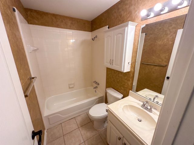 1876 Helen Lane, Lewisville, TX 75067