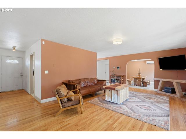 5636 Se 83RD Ave, Portland, OR 97266