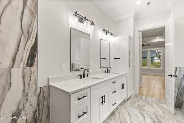 171 Tsuhdatsi Way, Loudon, TN 37774