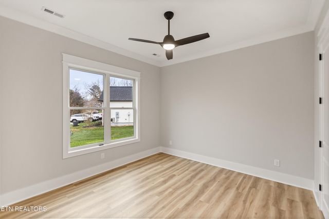 171 Tsuhdatsi Way, Loudon, TN 37774