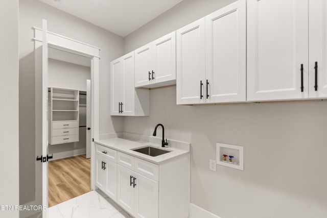 171 Tsuhdatsi Way, Loudon, TN 37774