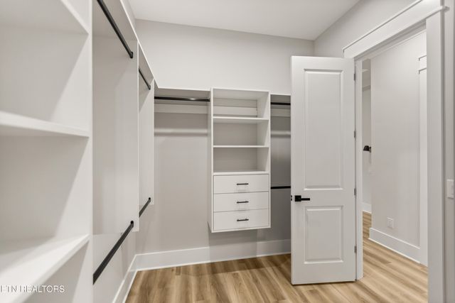 171 Tsuhdatsi Way, Loudon, TN 37774