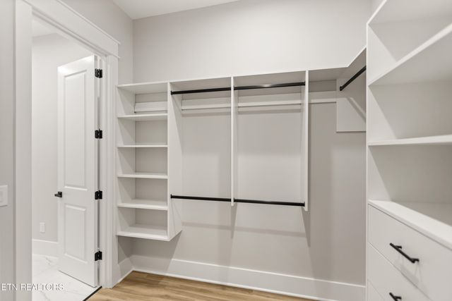 171 Tsuhdatsi Way, Loudon, TN 37774