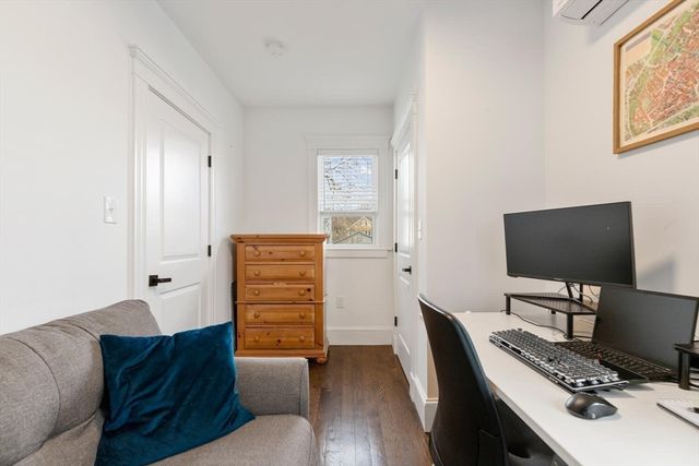 68 Cleveland St 1, Arlington, MA 02474