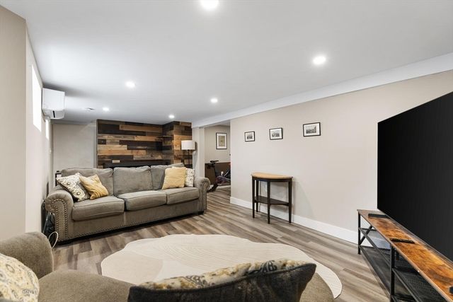 68 Cleveland St 1, Arlington, MA 02474