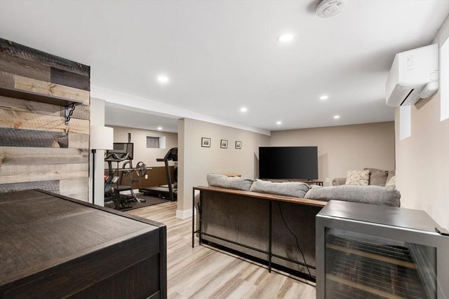 68 Cleveland St 1, Arlington, MA 02474