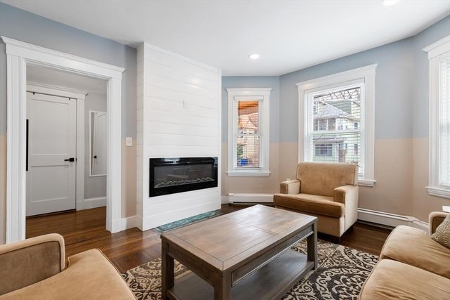 68 Cleveland St 1, Arlington, MA 02474