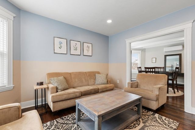 68 Cleveland St 1, Arlington, MA 02474