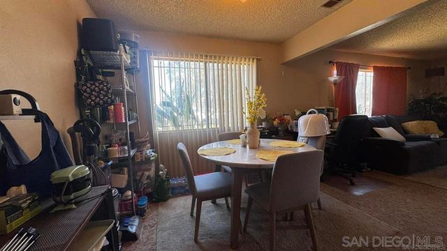 3006 Chamoune, San Diego, CA 92105