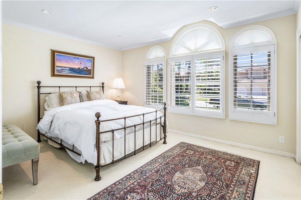 Image 16 of property listing at 29 Santa Barbara Drive, Rancho Palos Verdes, CA 90275