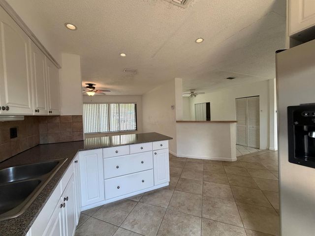4250 NE 12th Avenue, Pompano Beach, FL 33064