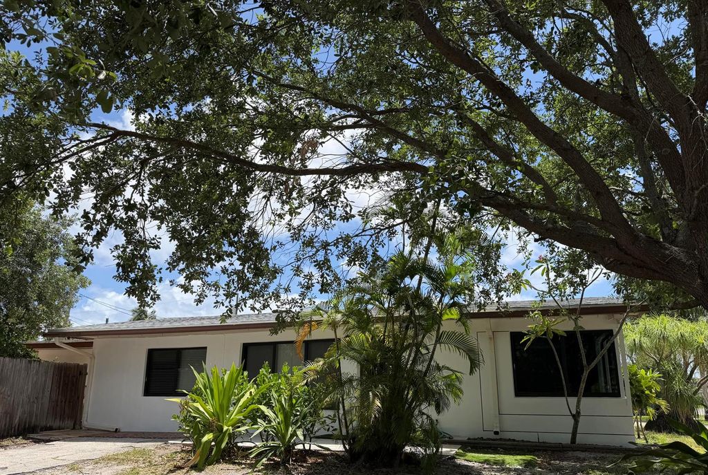 4250 NE 12th Avenue, Pompano Beach, FL 33064