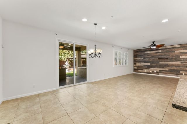 1552 Flora Way, Lincoln, CA 95648
