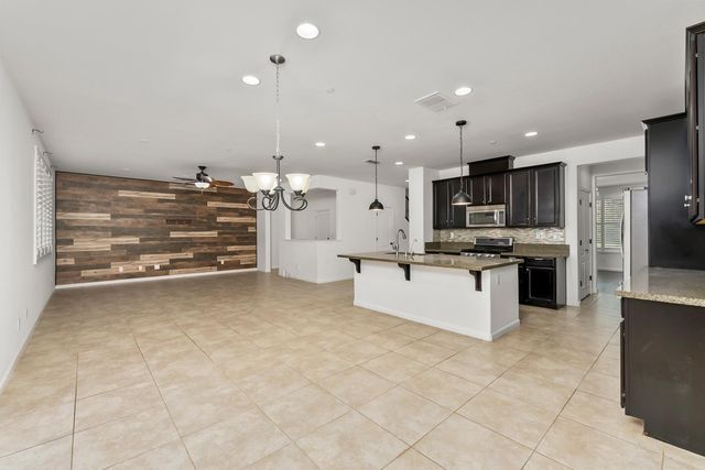 1552 Flora Way, Lincoln, CA 95648