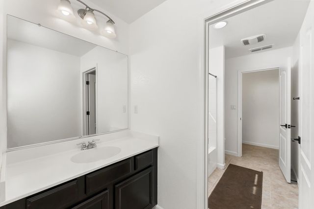 1552 Flora Way, Lincoln, CA 95648