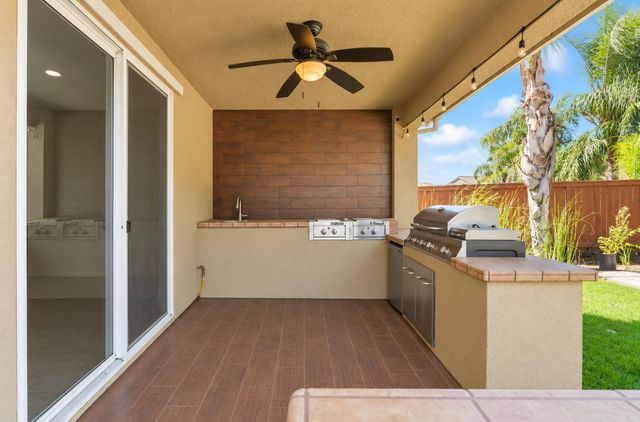 1552 Flora Way, Lincoln, CA 95648