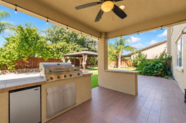 1552 Flora Way, Lincoln, CA 95648