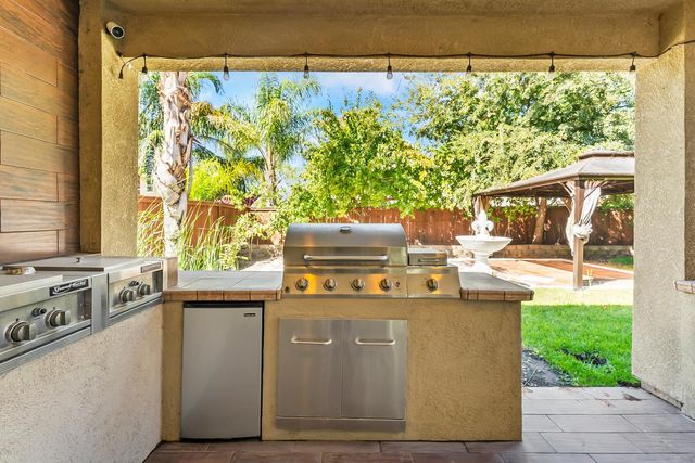 1552 Flora Way, Lincoln, CA 95648