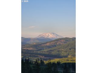787 FIVE PEAKS Dr, Kalama, WA 98625