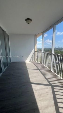 1780 NE 191st St 811-2, Miami, FL 33179