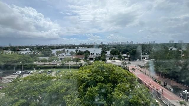 1780 NE 191st St 811-2, Miami, FL 33179