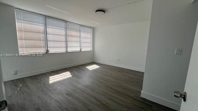 1780 NE 191st St 811-2, Miami, FL 33179