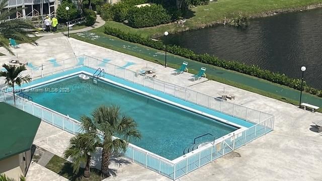 1780 NE 191st St 811-2, Miami, FL 33179