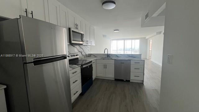 1780 NE 191st St 811-2, Miami, FL 33179