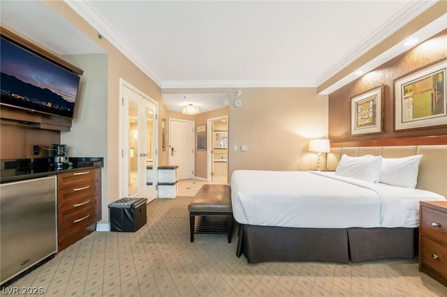 125 East Harmon Avenue 205, Las Vegas, NV 89109