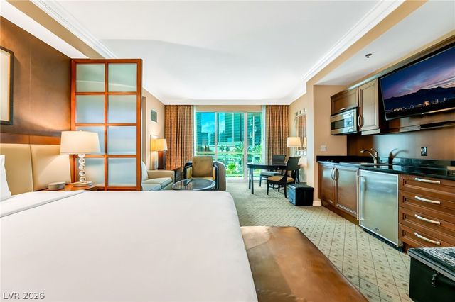 125 East Harmon Avenue 205, Las Vegas, NV 89109