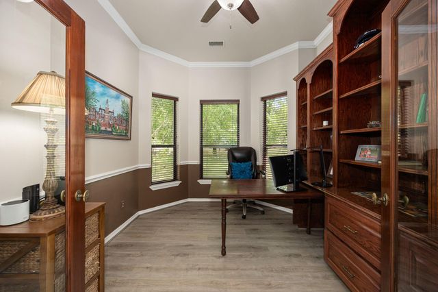 11956 White Oak Crossing, Conroe, TX 77385