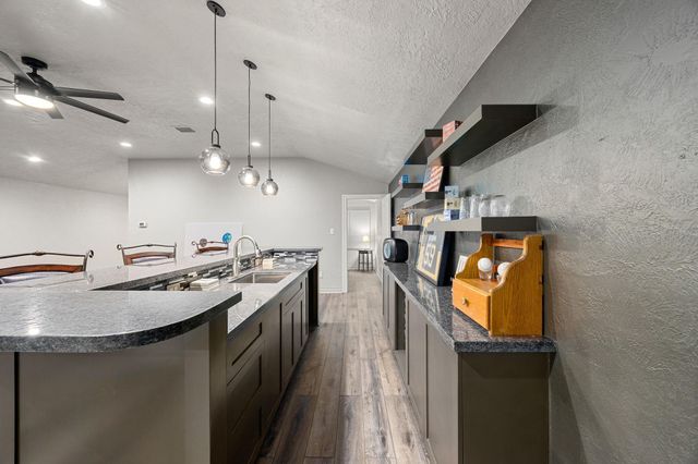 11956 White Oak Crossing, Conroe, TX 77385