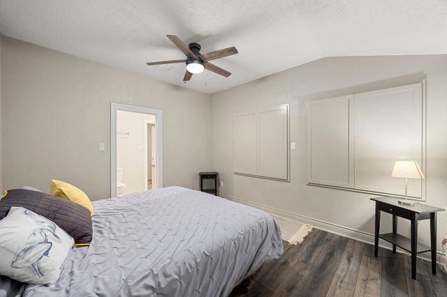 11956 White Oak Crossing, Conroe, TX 77385