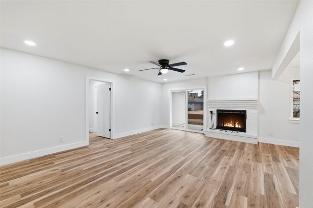 6922 Trailcrest Drive, Dallas, TX 75232