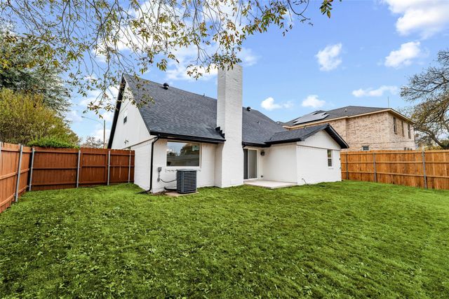 6922 Trailcrest Drive, Dallas, TX 75232