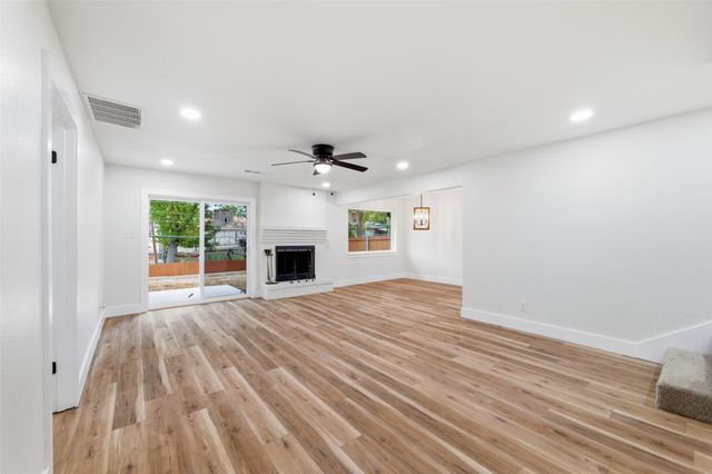 6922 Trailcrest Drive, Dallas, TX 75232